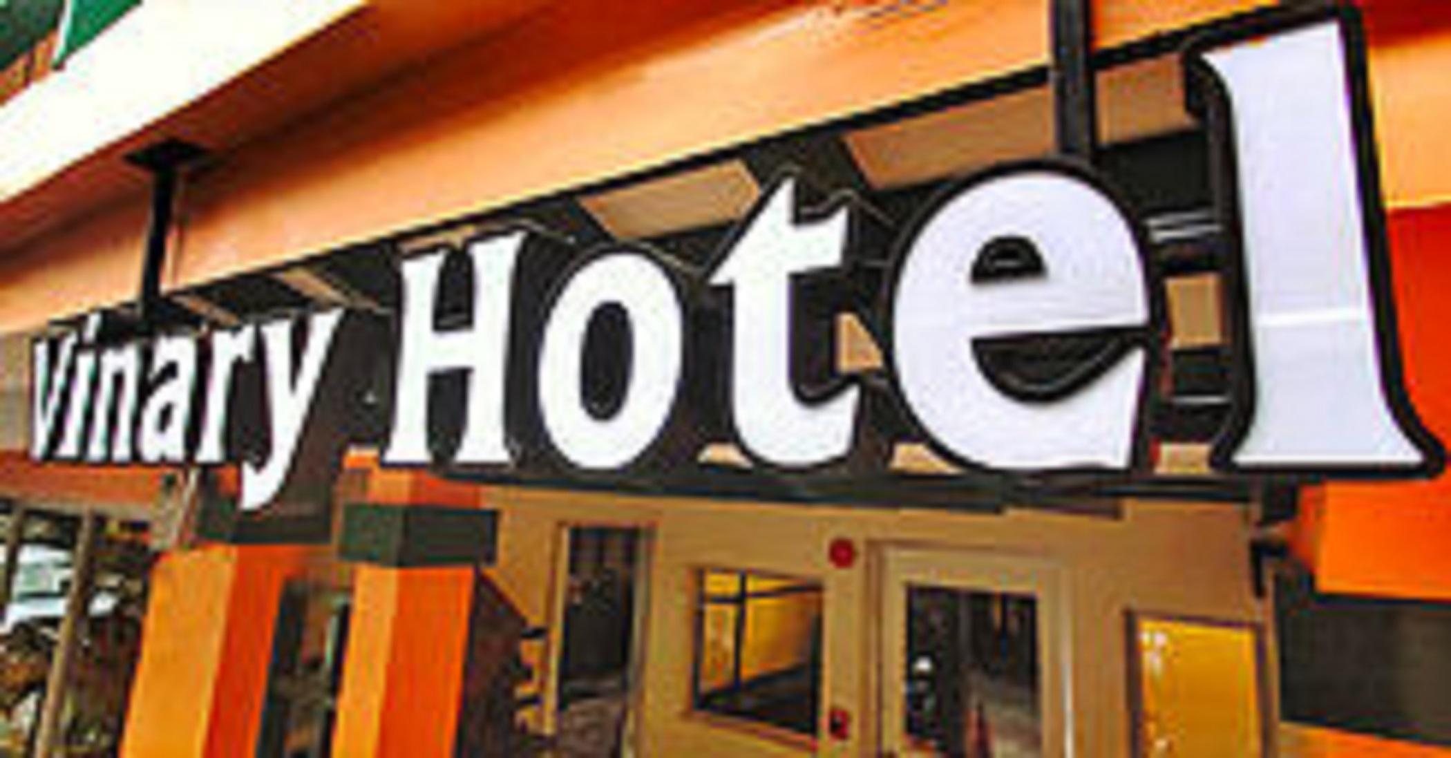 Vinary Hotel Sukhumvit Bangkok Esterno foto