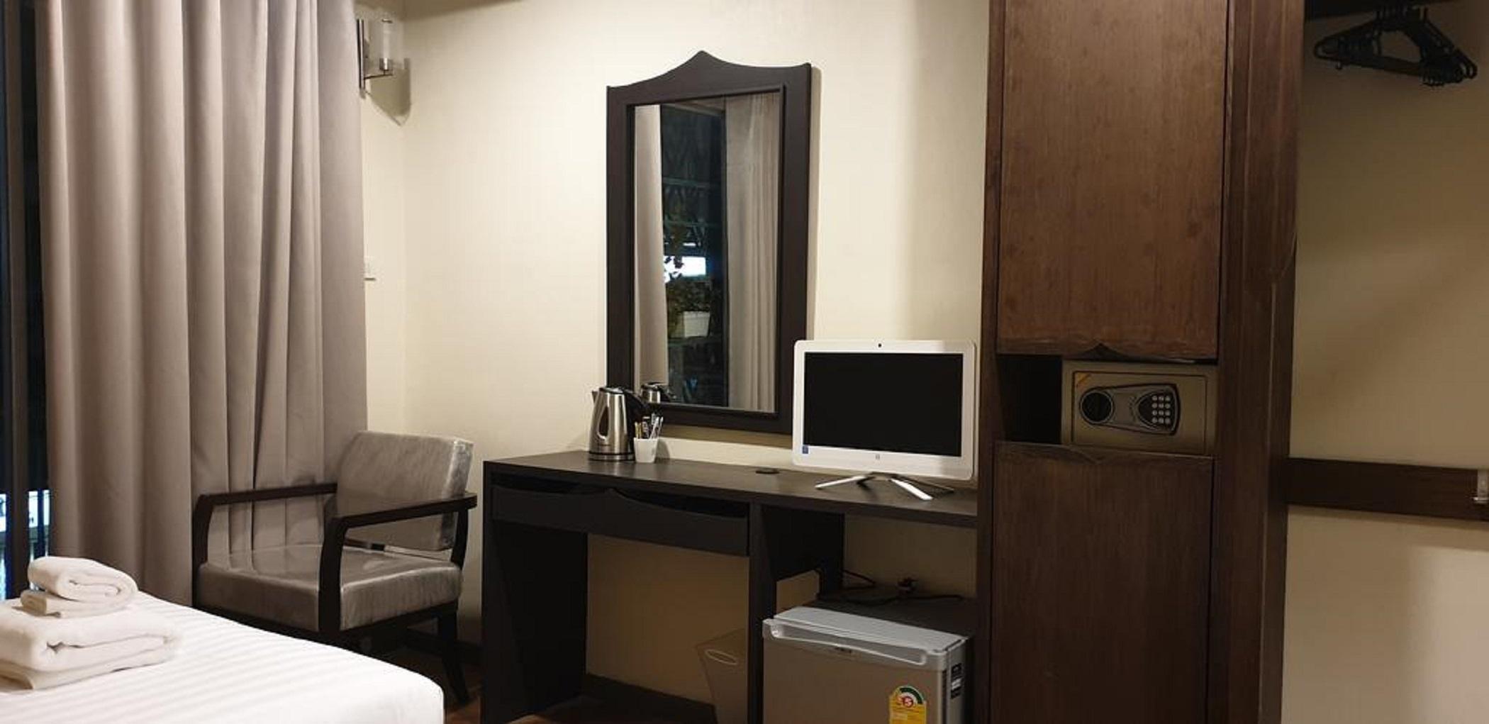 Vinary Hotel Sukhumvit Bangkok Esterno foto