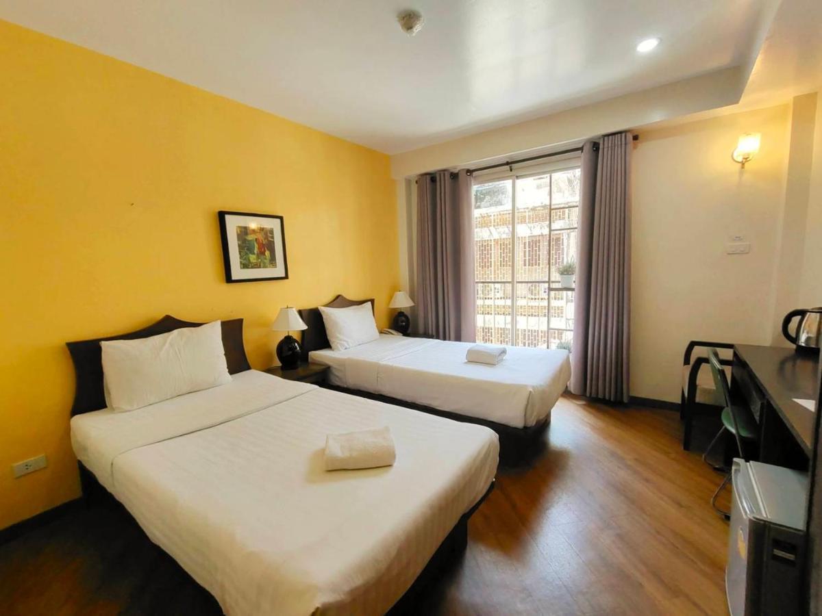 Vinary Hotel Sukhumvit Bangkok Esterno foto