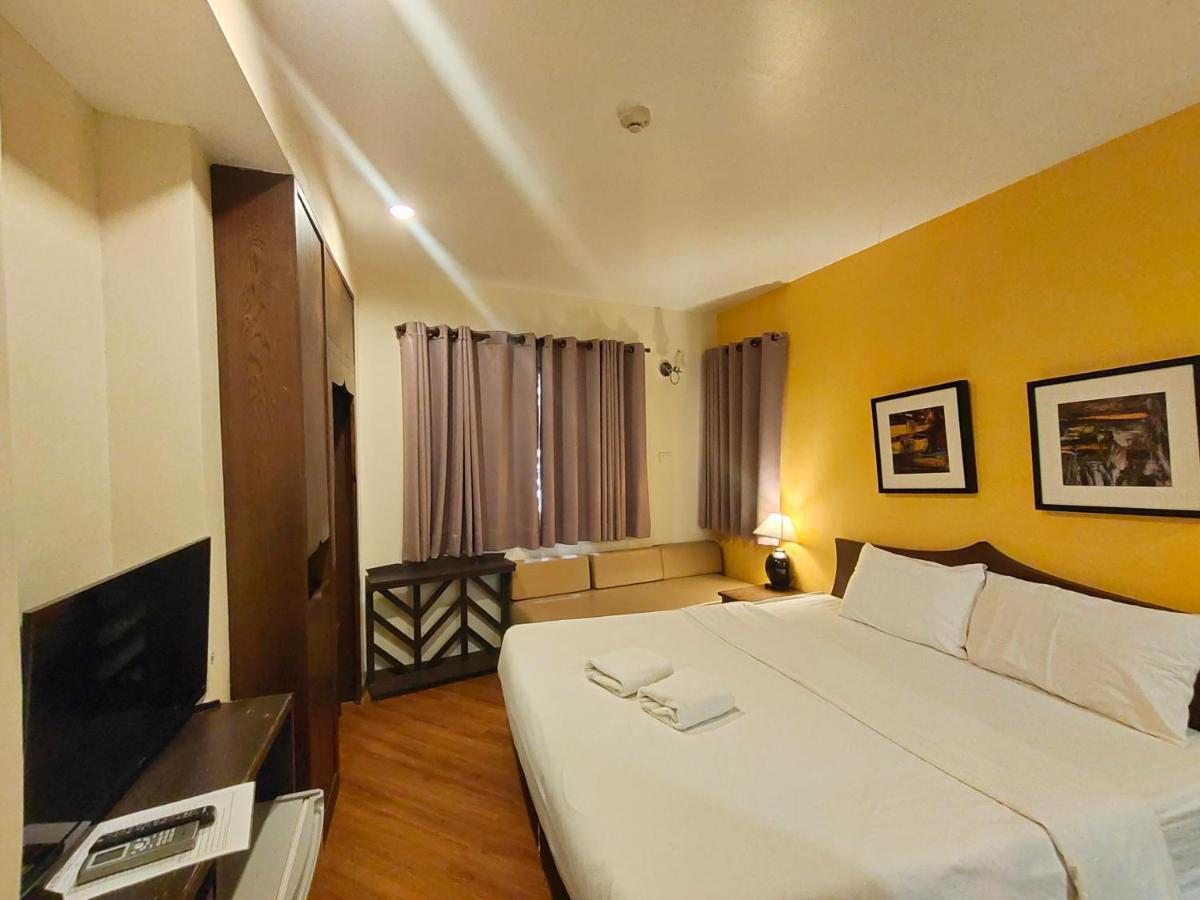 Vinary Hotel Sukhumvit Bangkok Esterno foto
