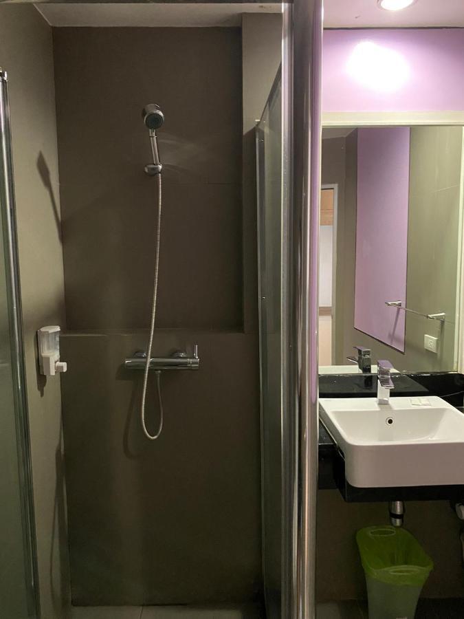 Vinary Hotel Sukhumvit Bangkok Esterno foto